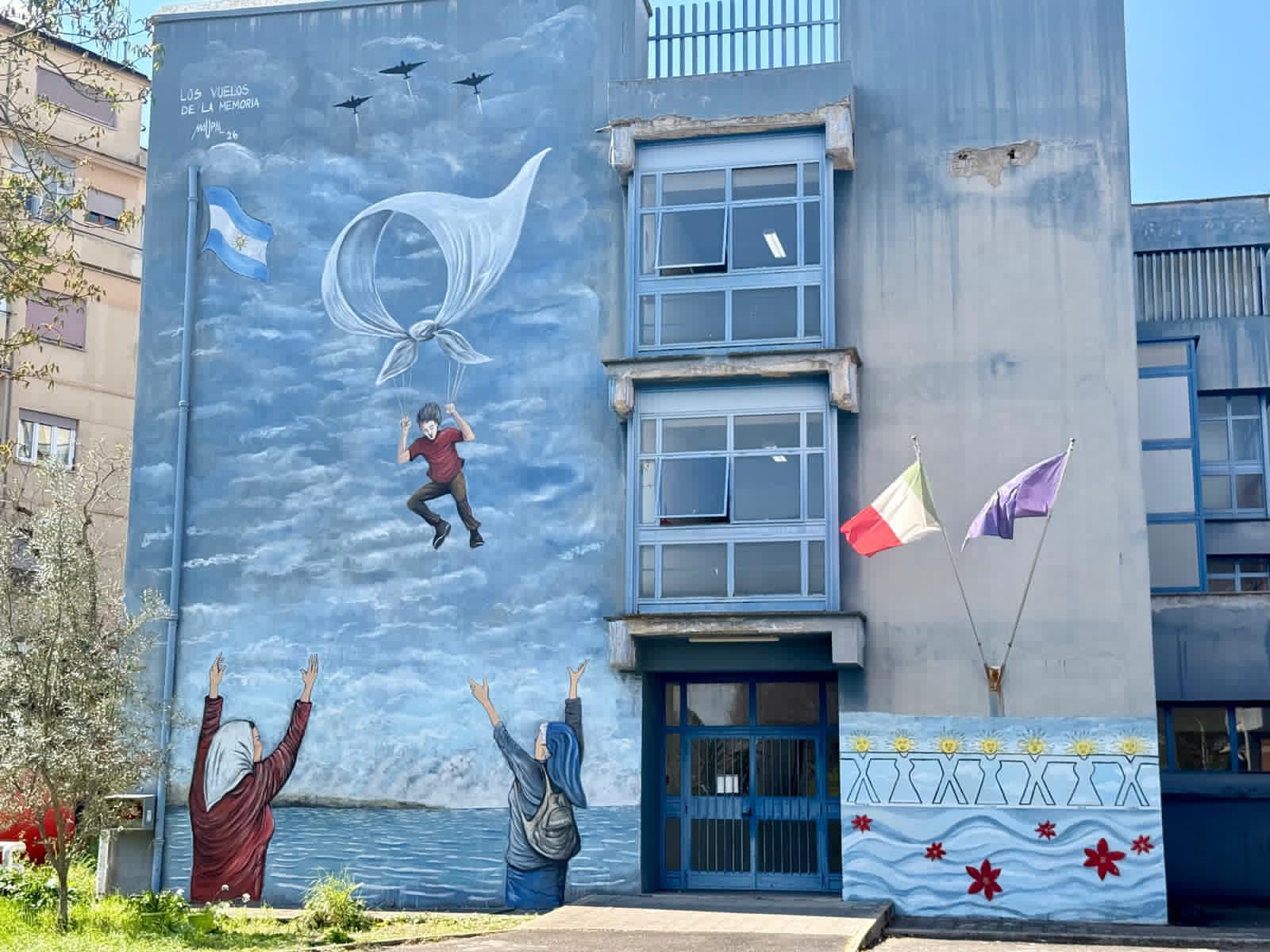 Al momento stai visualizzando A Genova la scalinata davanti all’ex Albergo dei Poveri sarà dedicata alle Madri di Plaza de Mayo: la soddisfazione del MEI per la mozione approvata