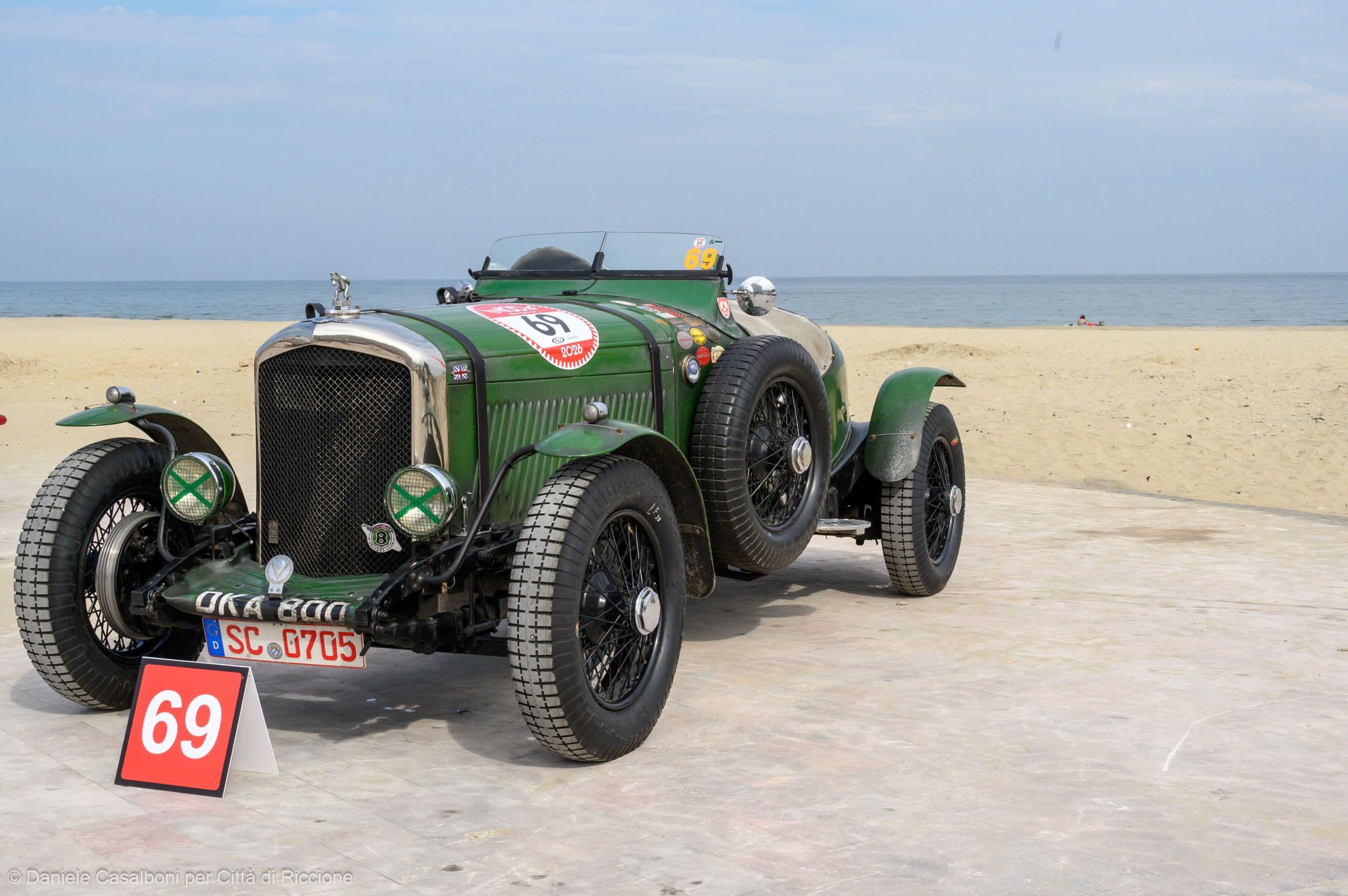 Al momento stai visualizzando A Riccione la sfilata della “Modena 100 Ore”: in mostra i grandi marchi dell’automobilismo storico