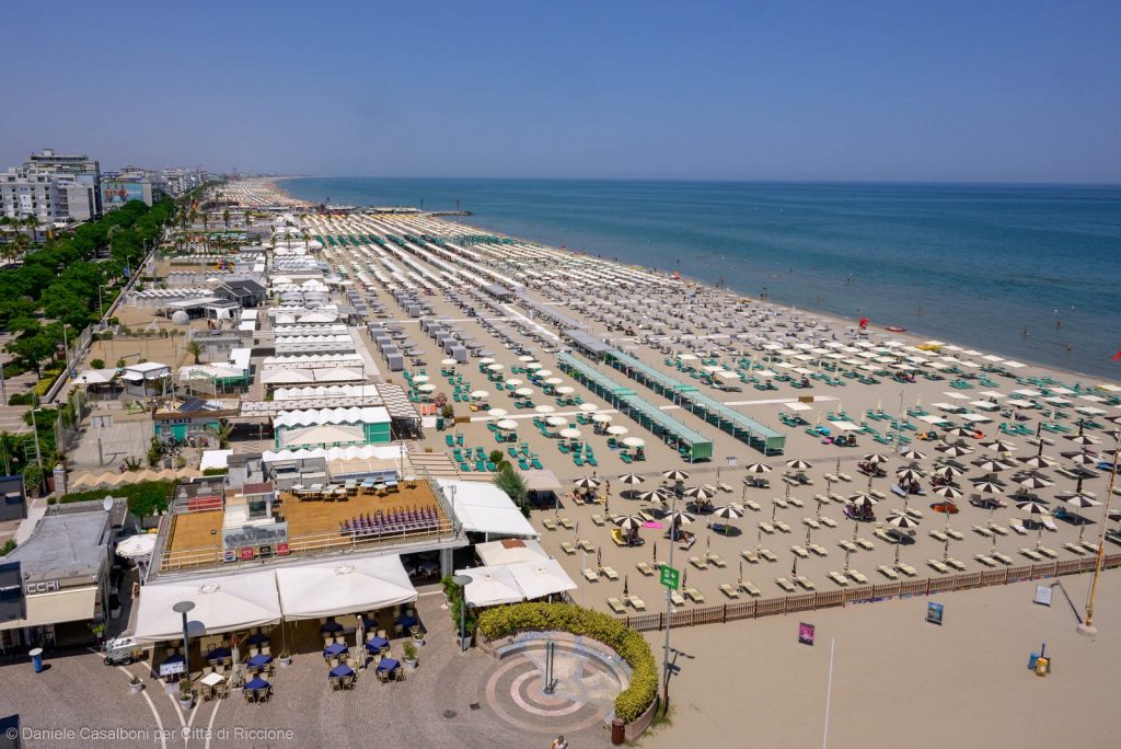 Scopri di più sull'articolo Rigenerazione urbana e tutela del patrimonio: raggiunto l’accordo per il recupero dell’ex Grand Hotel Laurana