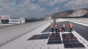 Scopri di più sull'articolo Sostenibilità e transizione: Leonardo accelera sull’energia pulita: autoprodotto oltre il 10% dei consumi in Italia